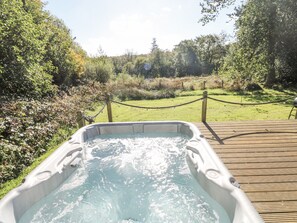 Outdoor spa tub - Cadno (Llanybydder)