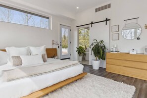 3 Schlafzimmer, Schreibtisch, Bügeleisen/Bügelbrett, WLAN