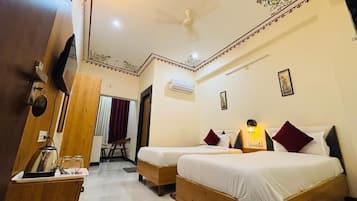 Executive Suite, Balcony, City View