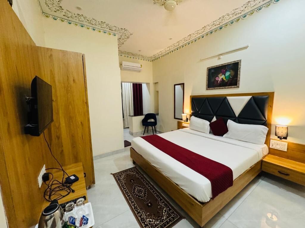 Deluxe Double Room, Garden View | Free WiFi, bed sheets