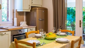 Fridge, oven, stovetop, dishwasher - Holiday Home Beni with Jacuzzi by Villas Guide (Matulji)