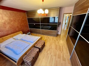 4 chambres, Wi-Fi, draps fournis