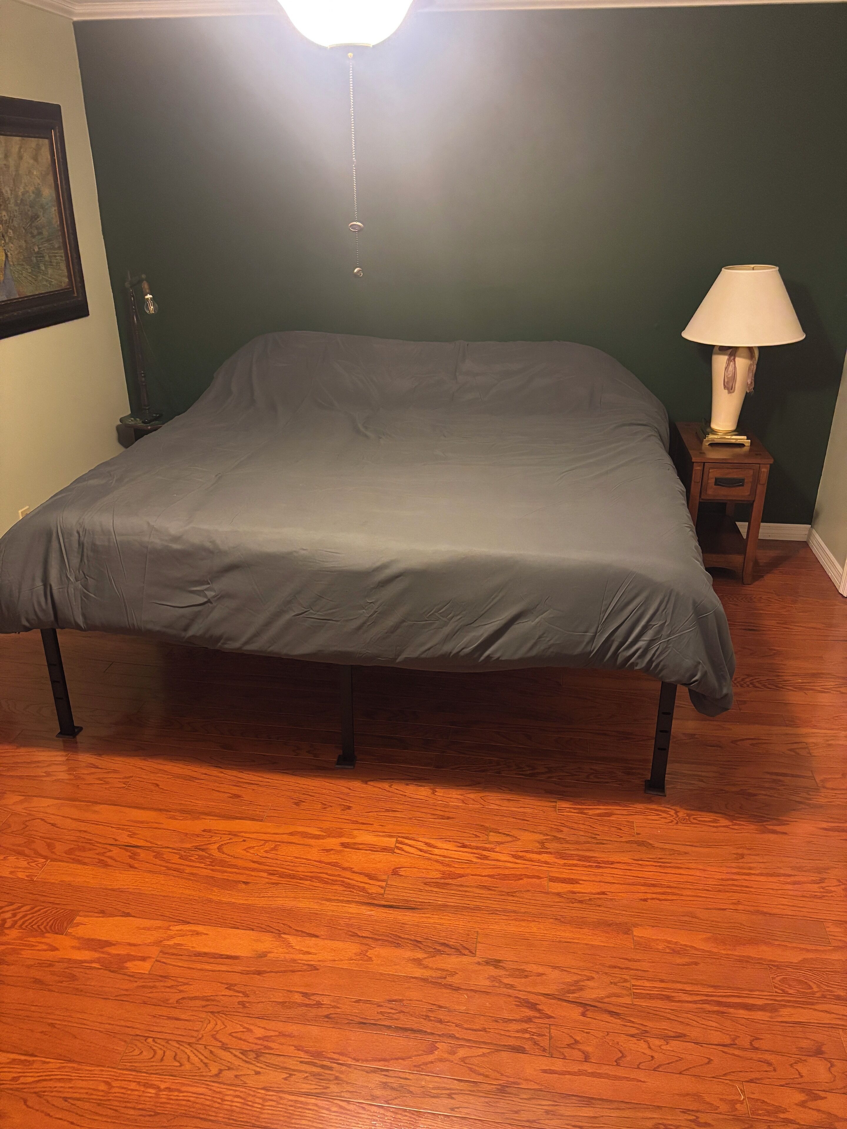 2 dormitoris, planxa i posts de planxar, Internet i roba de llit 