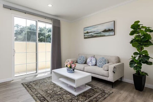 Apartment | 2 bedrooms, Internet