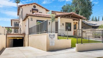 Apartment | 2 bedrooms, Internet