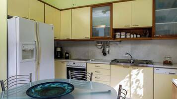 4 bedrooms, Internet