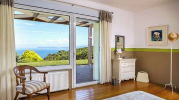 House | 4 bedrooms, Internet