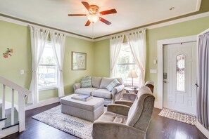 Interior - < 1 Mi to Downtown Fort Myers: Tranquil Retreat (Fort Myers)