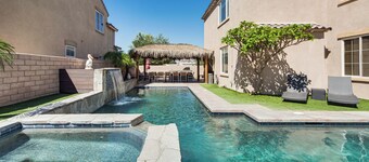 편안한 사막 오아시스, 코첼라 페스티벌까지 4마일