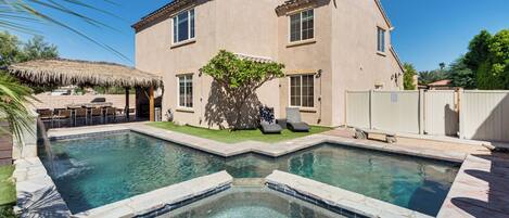 House (5 Bedrooms) | Front of property