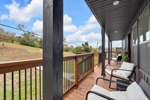 Unclassified image, 5 of 24, button