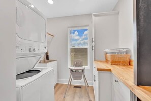 Unclassified image, 5 of 18, button