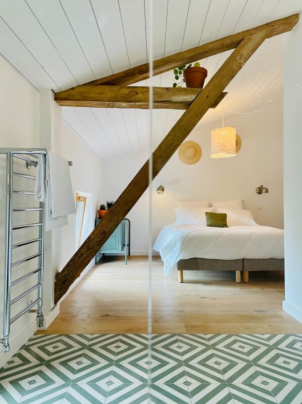 Comfort Room, Pool View | Free WiFi