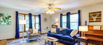 Lake Guntersville Hideaway! Home on Over 2 Acres