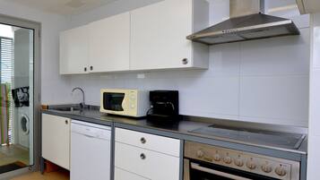 Microwave, dishwasher, coffee/tea maker, high chair