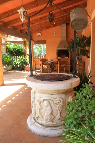 Finca con Piscina y Vistas a las Sierra