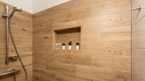 Shower, towels - Holiday home Vranjak by Villas Guide (Jablanac)