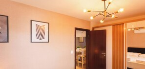 Fer et planche à repasser