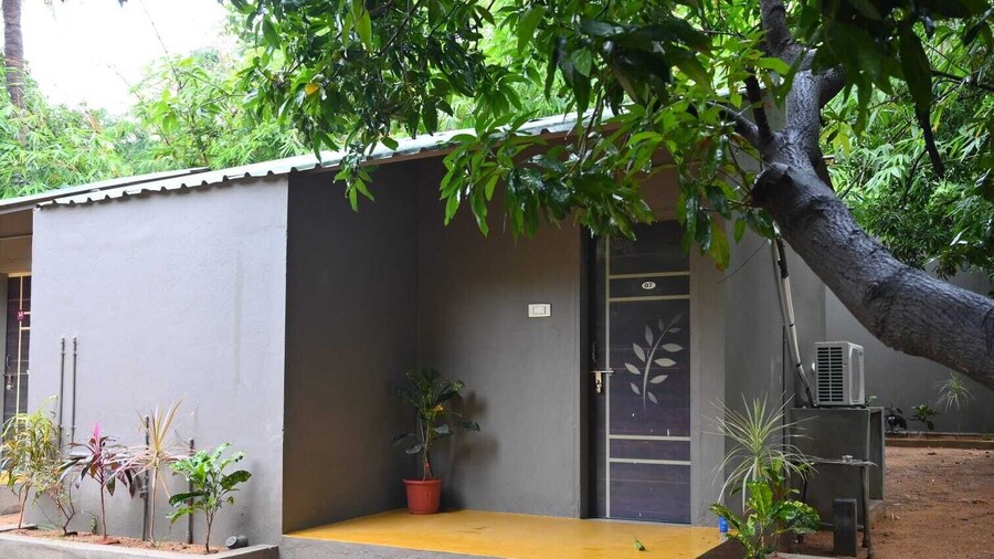 Whispering Rocks Jungle Resort