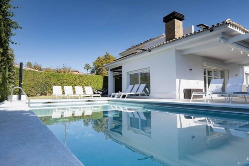 Villa Elouise - Heated pool, Gym, Jacuzzi, Sauna