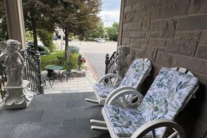 Interior - Ru U Art (Richmond Hill)