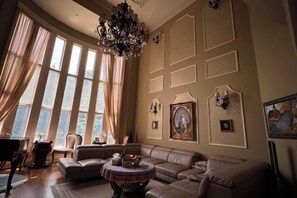 Interior - Ru U Art (Richmond Hill)