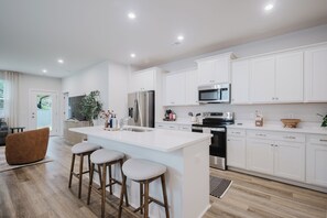 Private kitchen - Luxury Lowcountry Corporate Retreat (Bluffton)