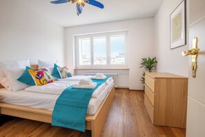 2 habitaciones, tabla de planchar con plancha y wifi gratis 