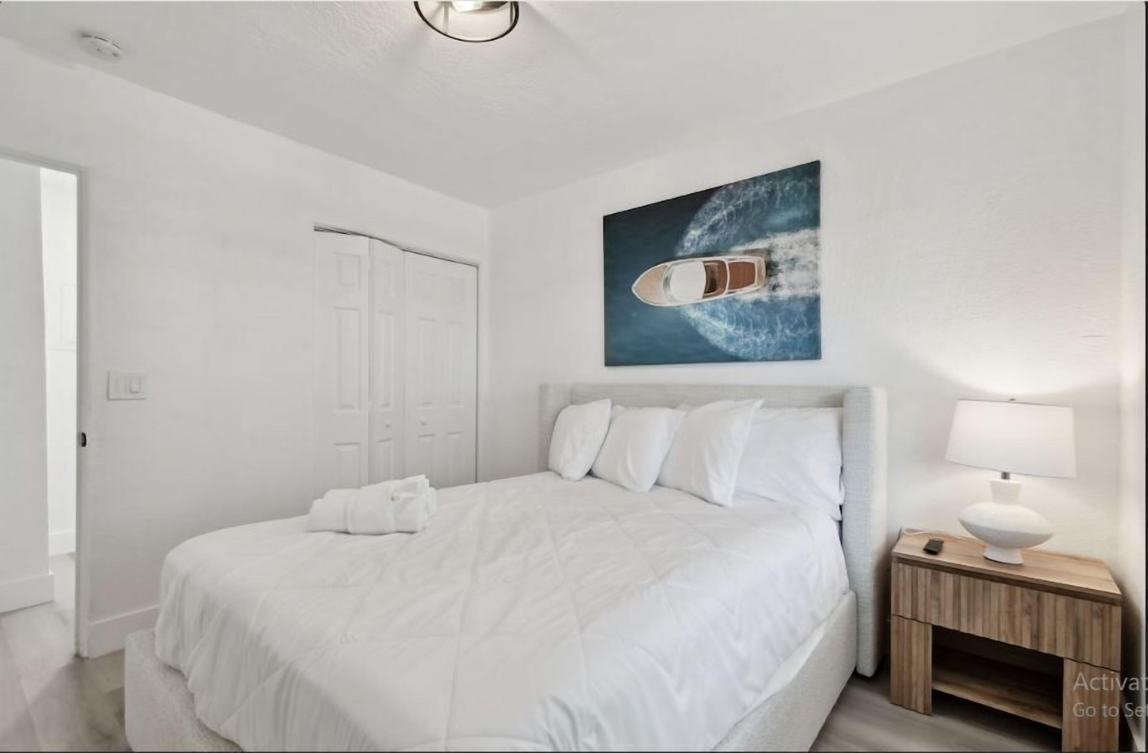 Laptop workspace, free WiFi