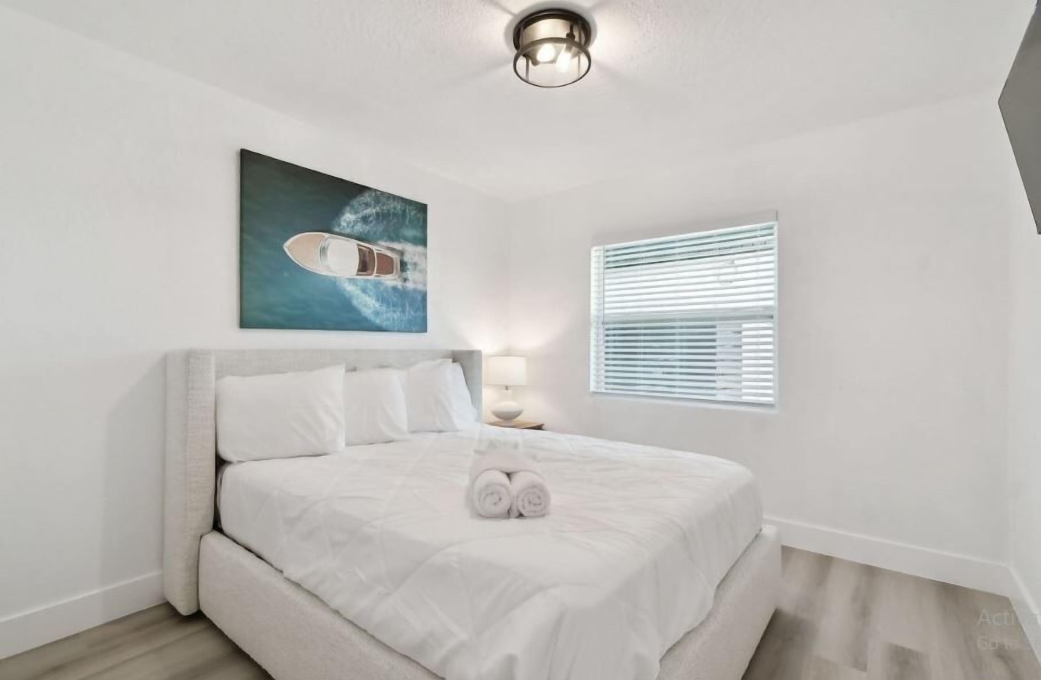 Laptop workspace, free WiFi