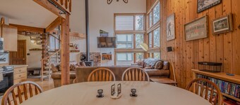 Sans Souci 1, 3 Bedroom Ski In, Ski Out Retreat