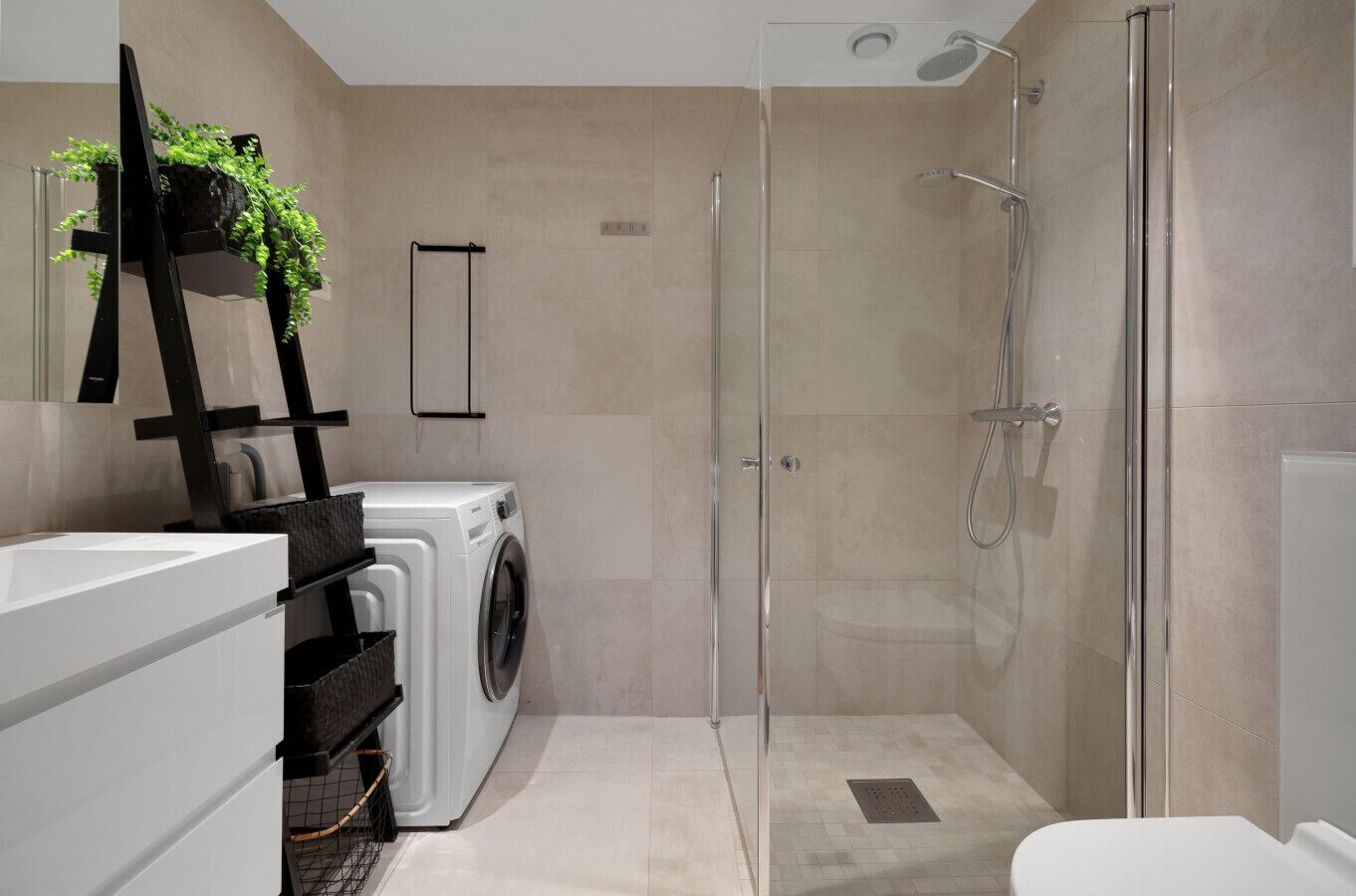 Hair dryer, towels