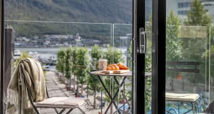 The Loft - 4BR/2BATH Central Apt