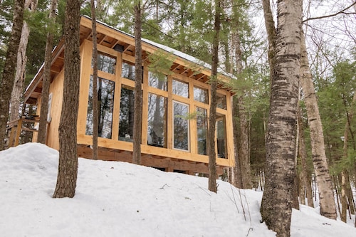 Forest Bathing: Off-Grid Tiny Home, Pond w/ Kayak