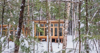 Forest Bathing: Off-Grid Tiny Home, Pond w/ Kayak