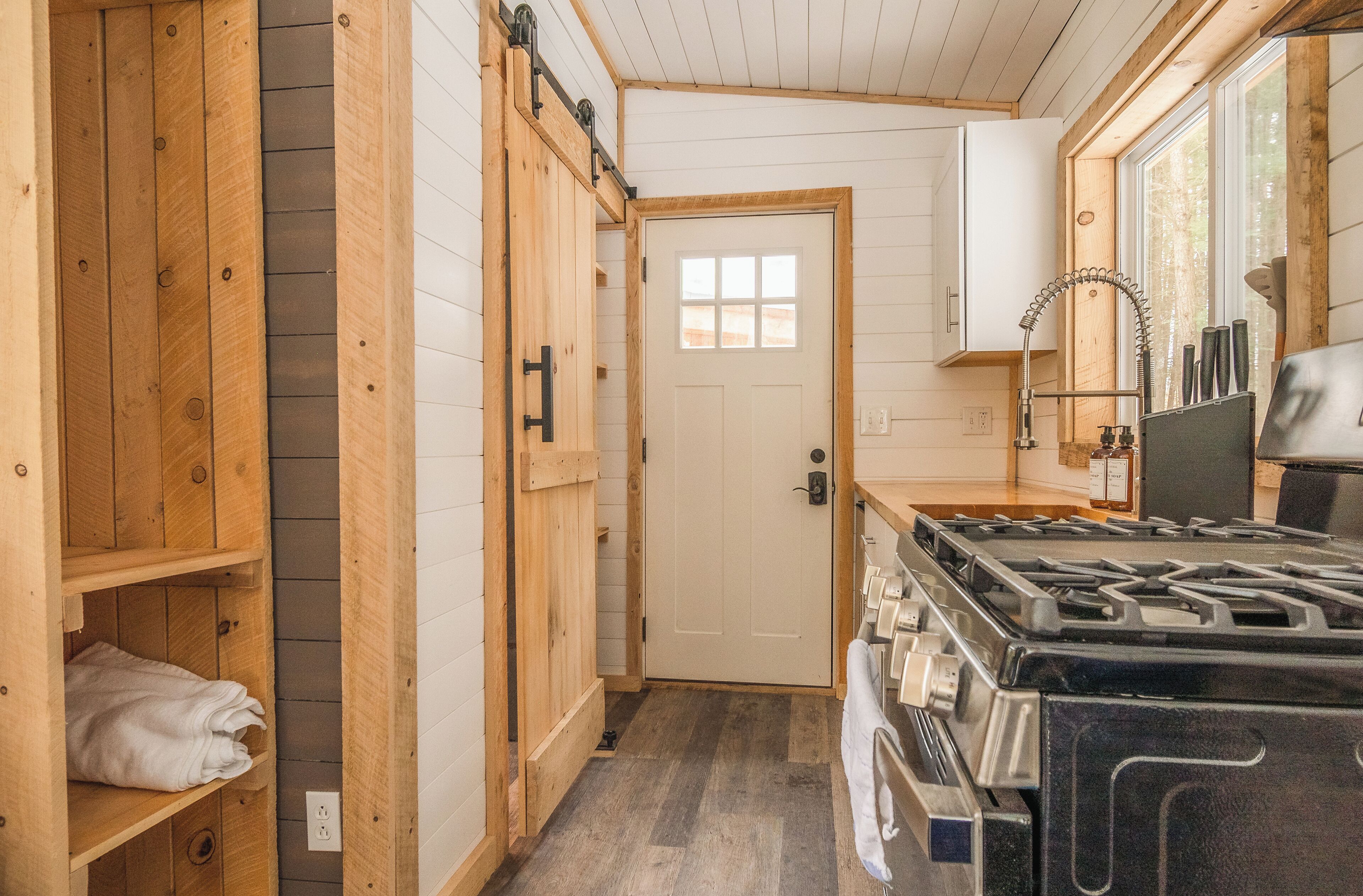 Kühlschrank, Ofen, Herdplatte, Geschirrspüler