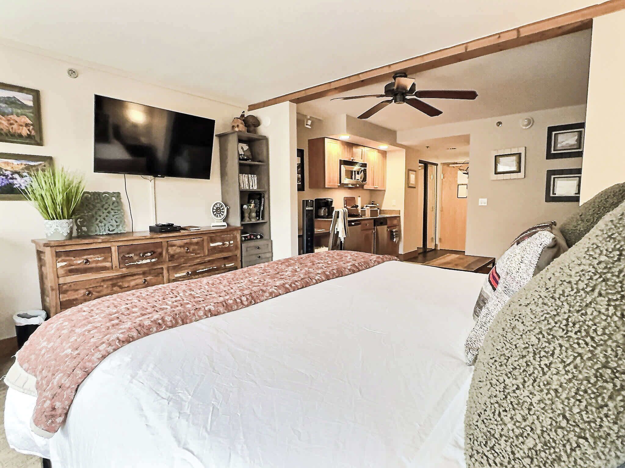 1 bedroom, iron/ironing board, WiFi, bed sheets