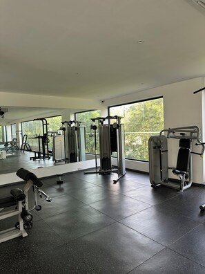 Gym - Peravi Suites at Embassy Gardens (Accra)