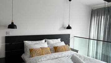 In-room safe, iron/ironing board, free WiFi