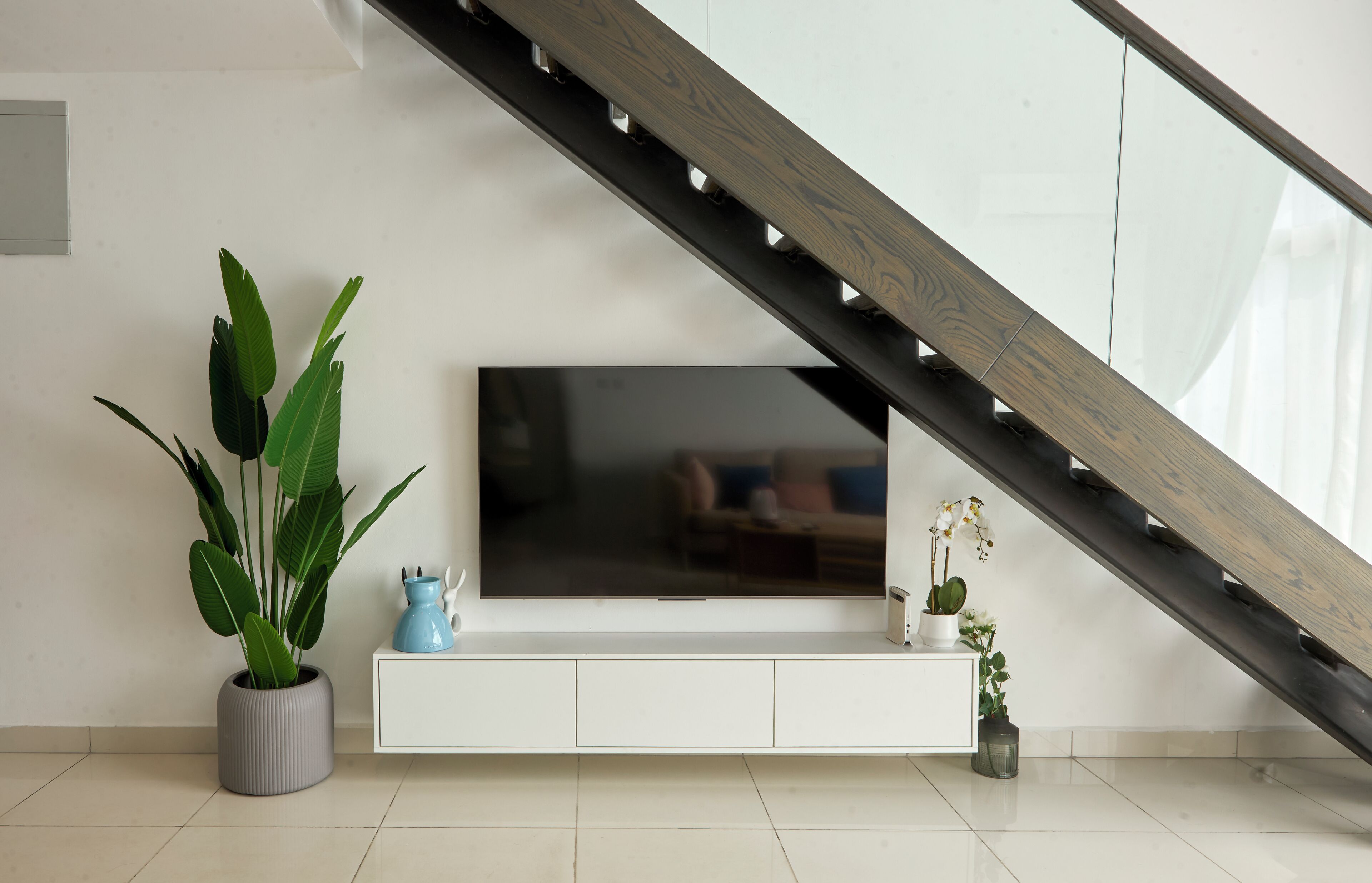 Suite Luxury, 2 camere da letto, animali ammessi, vista piscina | Area soggiorno | Smart TV 50 pollici con canali satellitari, Netflix, Hulu