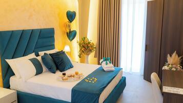 In-room safe, free WiFi