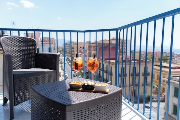Luxury Suite, Sea View | Balcony