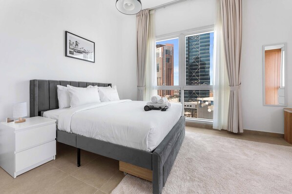 1 bedroom, desk, iron/ironing board, WiFi