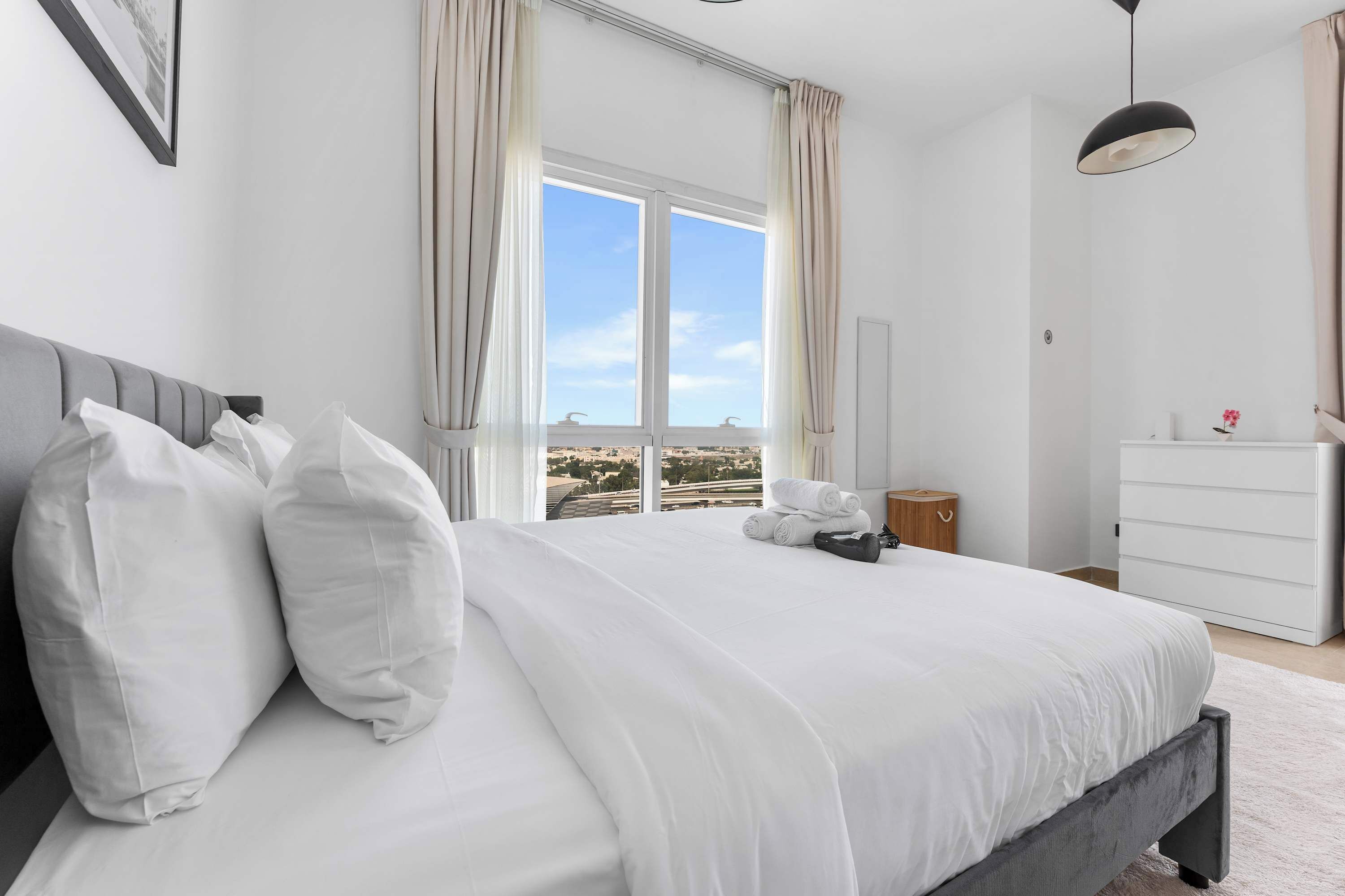 1 bedroom, desk, iron/ironing board, WiFi