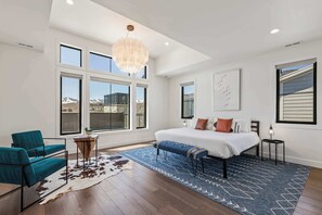 6 bedrooms, desk, iron/ironing board, travel crib - 6BR Dream Chalet • Hot Tub • EV • Sleeps 20 (Park City)