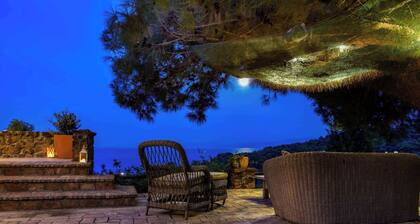 Villa Laurette Kratigos, Private Escape with Views