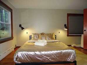 2 habitaciones, tabla de planchar con plancha, cuna de viaje y wifi 