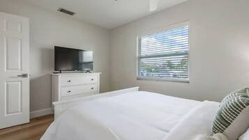 2 habitaciones, cuna de viaje, wifi y ropa de cama