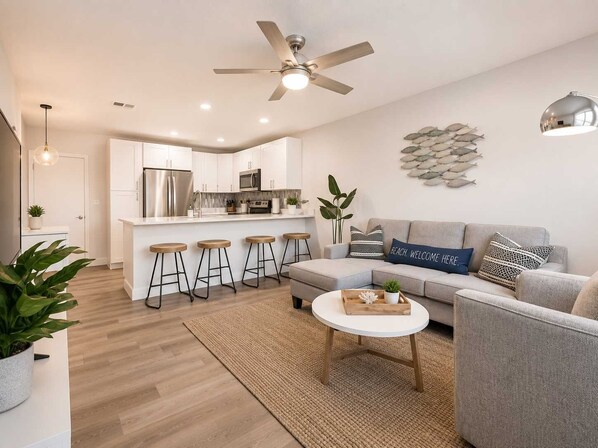 TV - Waterfront-Family & Pet Friendly for 6 (Apollo Beach)