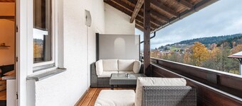 Apartment 'Waldzeit Am Silberberg' with Shared Garden, Balcony and Wi-Fi